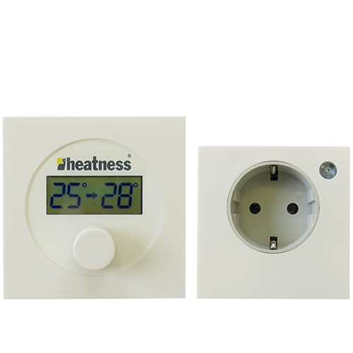 Wireless thermostat with plug